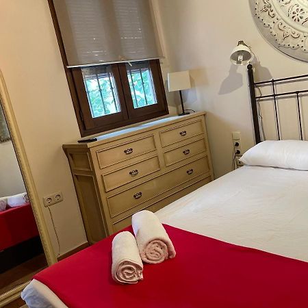 Apartamento Sleep In Historic Puerta Elvira Granada Exterior foto
