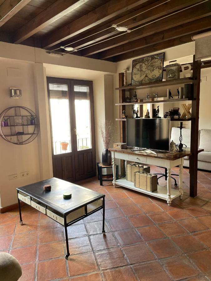 Apartamento Sleep In Historic Puerta Elvira Granada Exterior foto