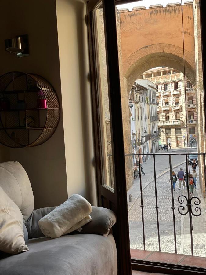 Apartamento Sleep In Historic Puerta Elvira Granada Exterior foto